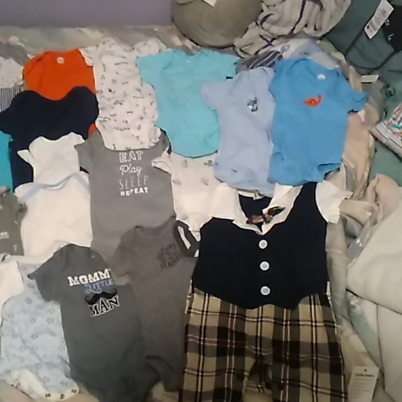 Baby clothes i cant pay for the shipping sorry - Picture 6 of 8
